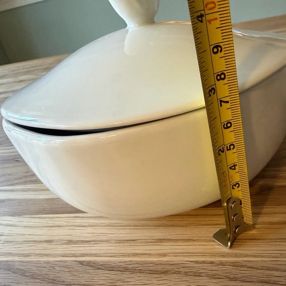 Pottery Barn Great White Dove Serving Dish with Cover Set of 2 Rare
